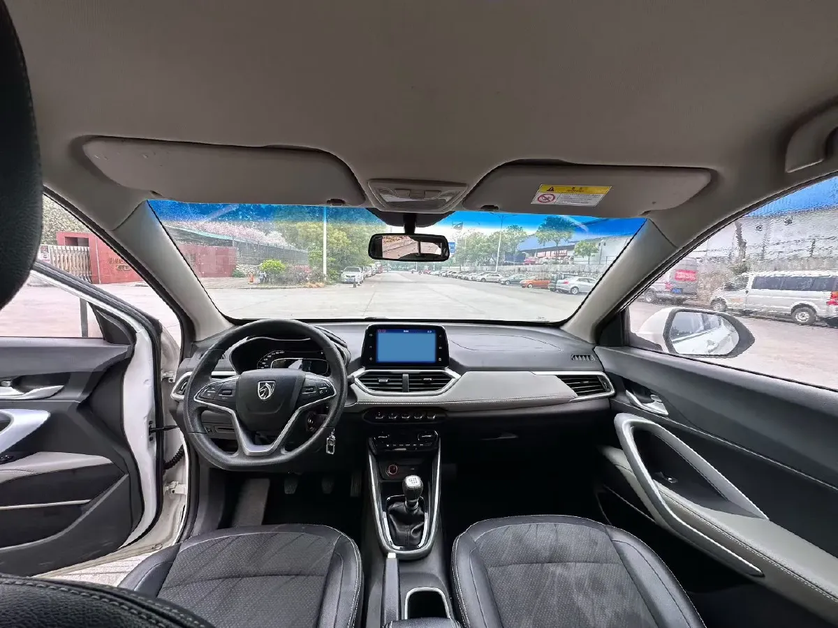 2017 BaoJun 510 1.5L 112HP L4 6MT,autocango,china used car exporter,china ev exporter,chinese used car exporter,chinese used ev exporter