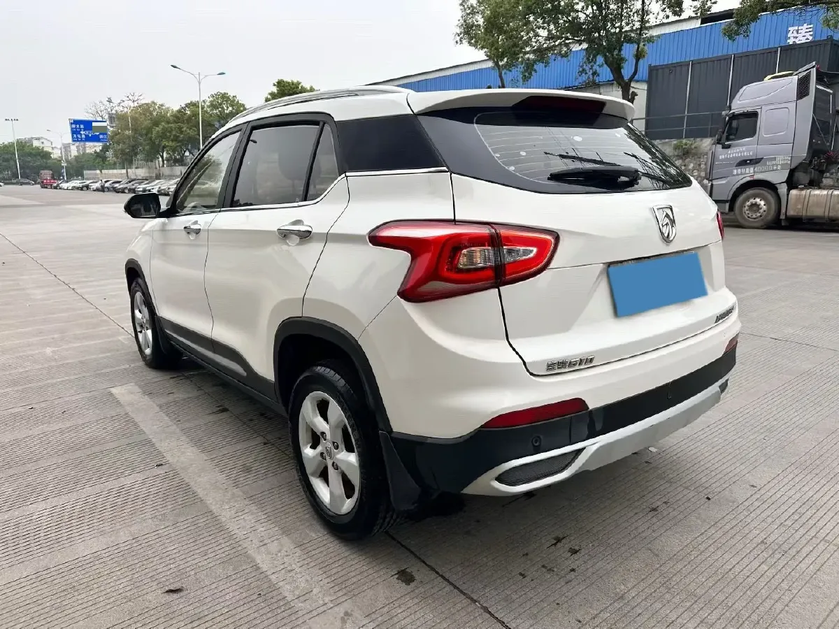 2017 BaoJun 510 1.5L 112HP L4 6MT,autocango,china used car exporter,china ev exporter,chinese used car exporter,chinese used ev exporter
