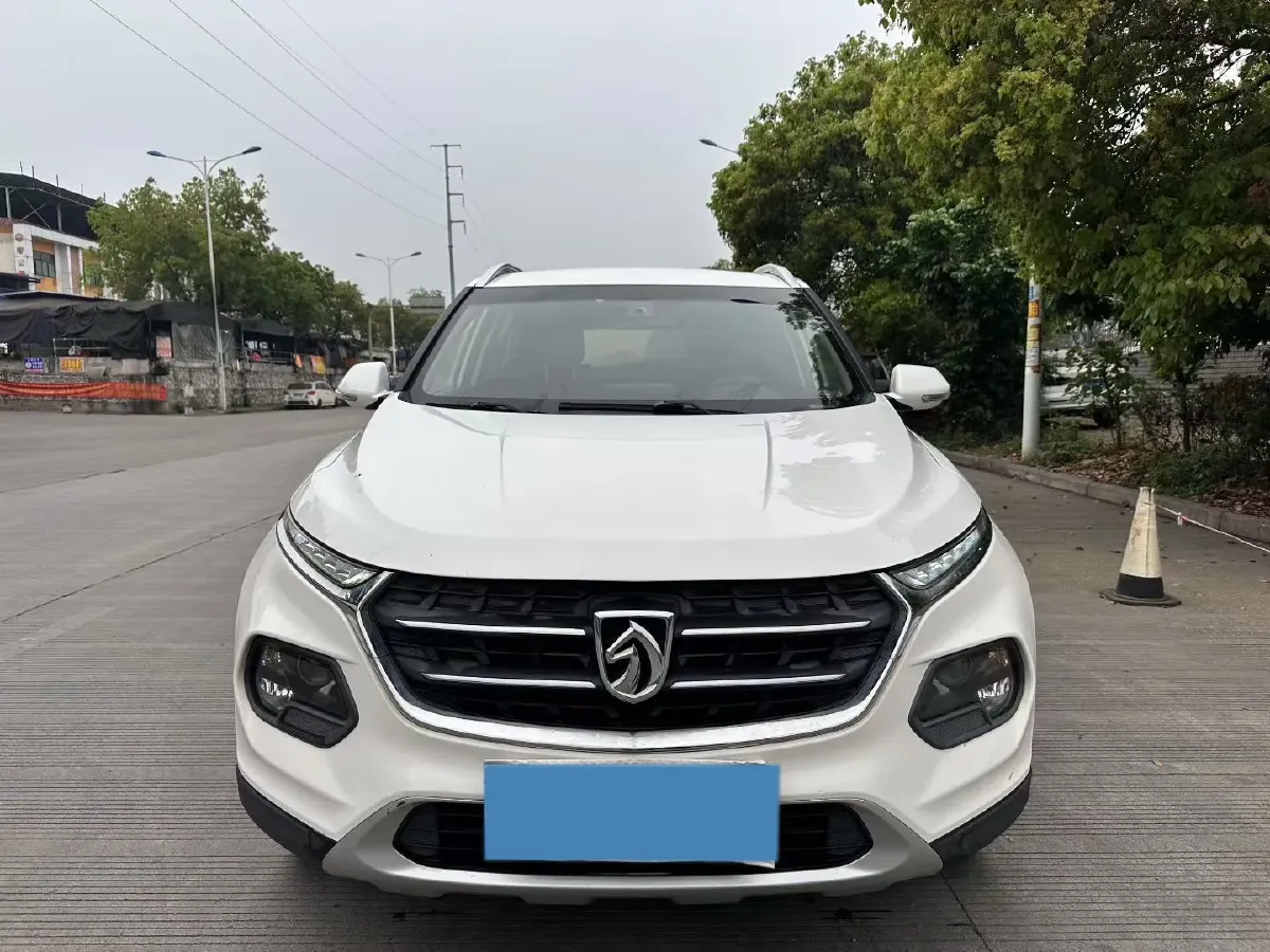 2017 BaoJun 510 1.5L 112HP L4 6MT,autocango,china used car exporter,china ev exporter,chinese used car exporter,chinese used ev exporter