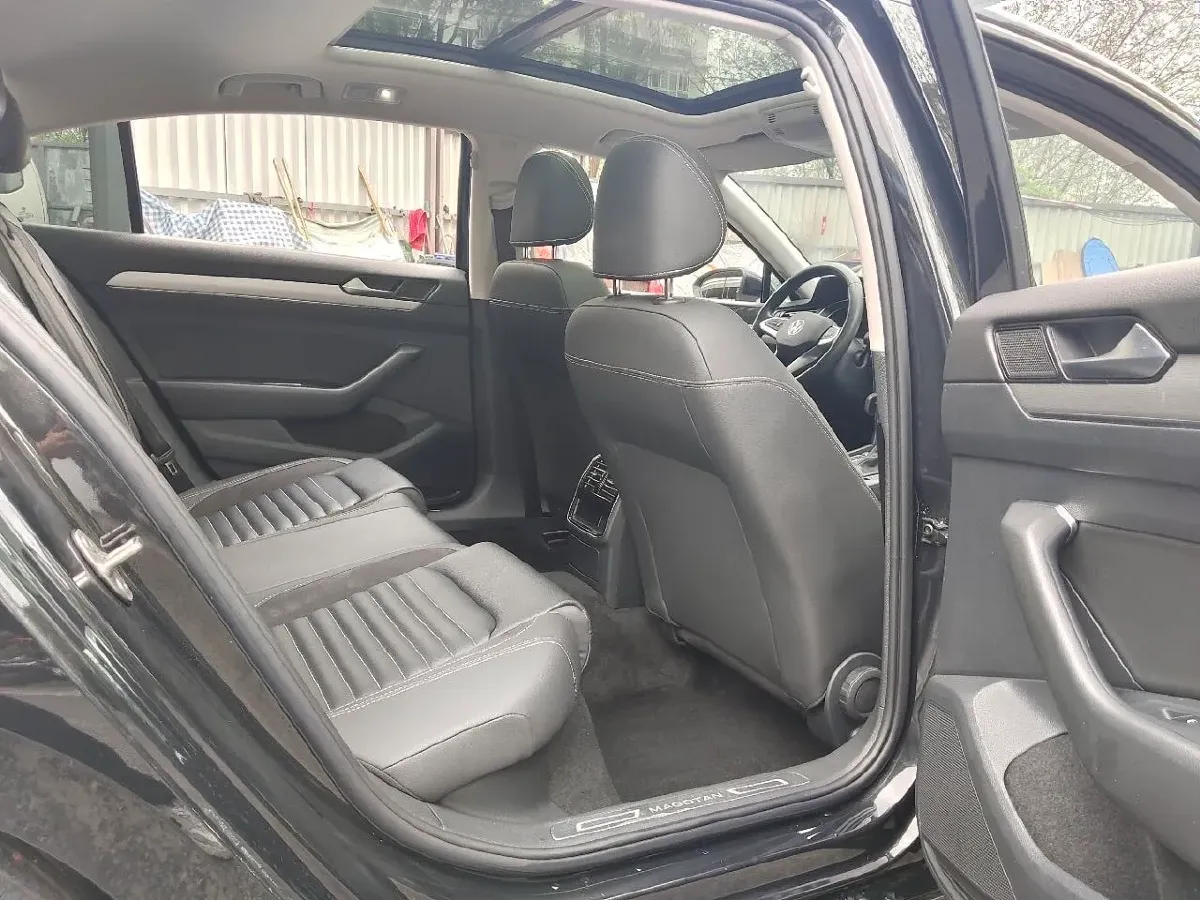 2020 Volkswagen Magotan 1.4T 150HP L4 7DCT,autocango,china used car exporter,china ev exporter,chinese used car exporter,chinese used ev exporter