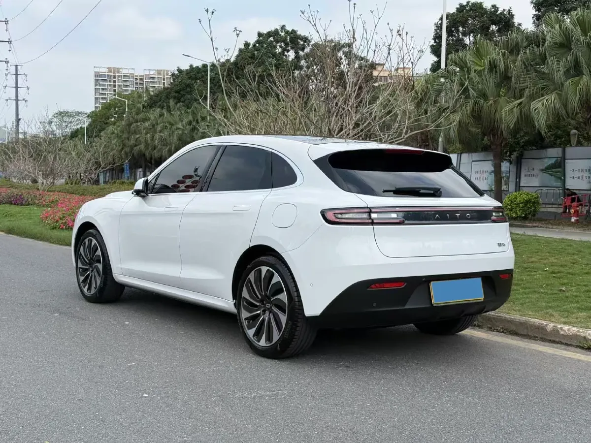 2022 JMC YuHu 7 2.0T 141HP L4 8AT,autocango,china used car exporter,china ev exporter,chinese used car exporter,chinese used ev exporter