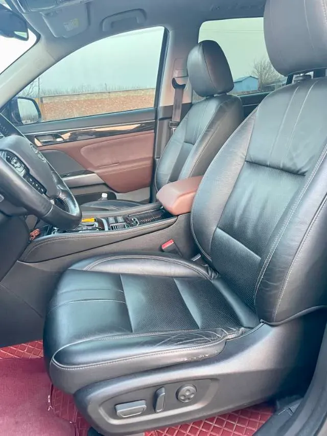 2017 GAC Trumpchi GS8 2.0T 201HP L4 6AT,autocango,china used car exporter,china ev exporter,chinese used car exporter,chinese used ev exporter