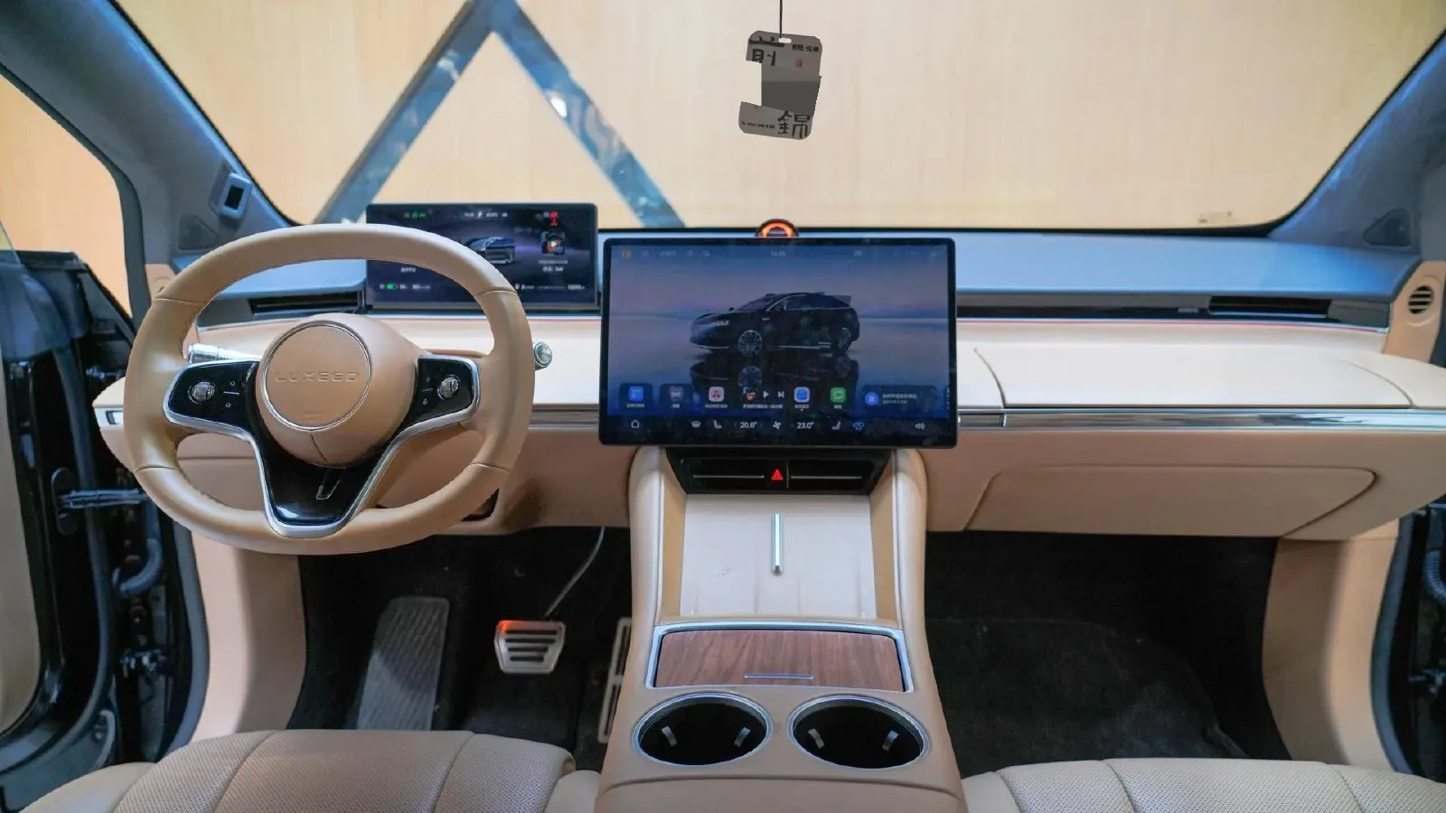 2024 HIMA R7 BEV 82KWH,autocango,china used car exporter,china ev exporter,chinese used car exporter,chinese used ev exporter