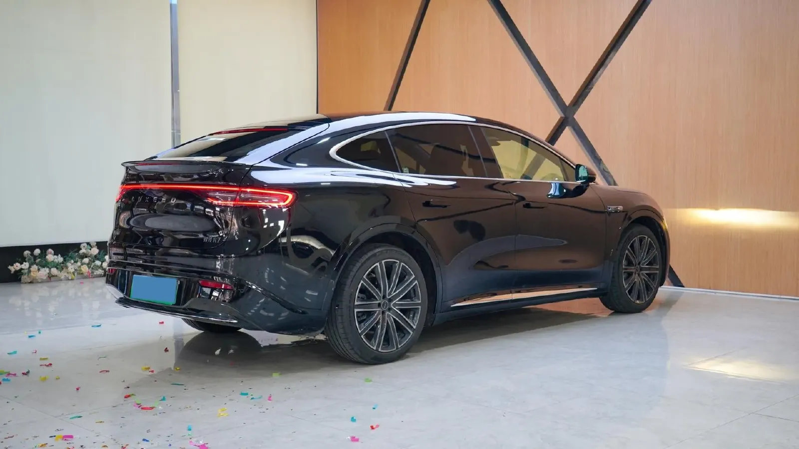 2024 HIMA R7 BEV 82KWH,autocango,china used car exporter,china ev exporter,chinese used car exporter,chinese used ev exporter