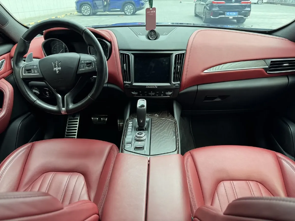 2021 Maserati Levante 3.0T 350HP V6 8AT,autocango,china used car exporter,china ev exporter,chinese used car exporter,chinese used ev exporter