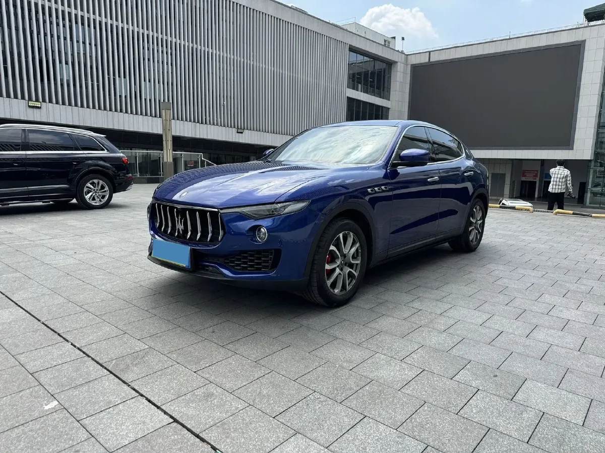 2021 Maserati Levante 3.0T 350HP V6 8AT,autocango,china used car exporter,china ev exporter,chinese used car exporter,chinese used ev exporter