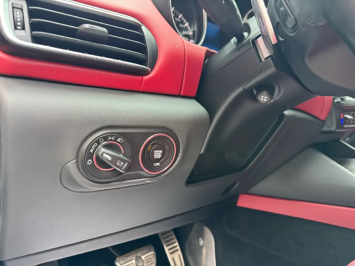 2021 Maserati Levante 3.0T 350HP V6 8AT,autocango,china used car exporter,china ev exporter,chinese used car exporter,chinese used ev exporter