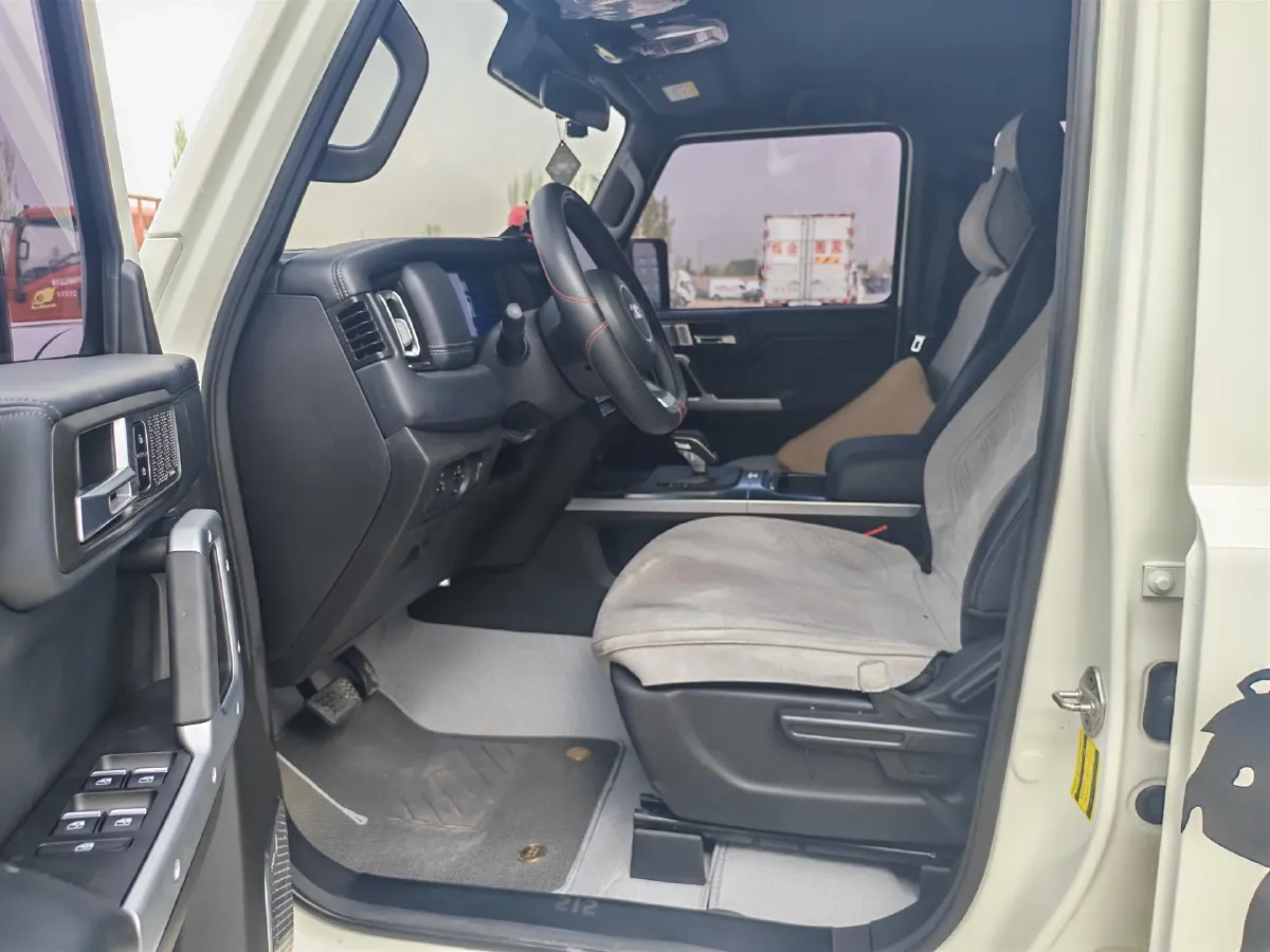 2024 212 212 T01 2.0T 252HP L4 8AT,autocango,china used car exporter,china ev exporter,chinese used car exporter,chinese used ev exporter