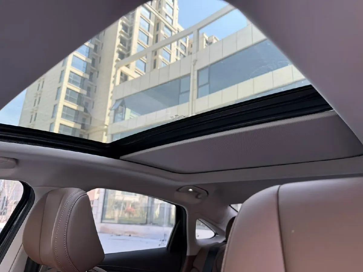 2024 Chery Arrizo 8 2.0T 254HP L4 7DCT,autocango,china used car exporter,china ev exporter,chinese used car exporter,chinese used ev exporter