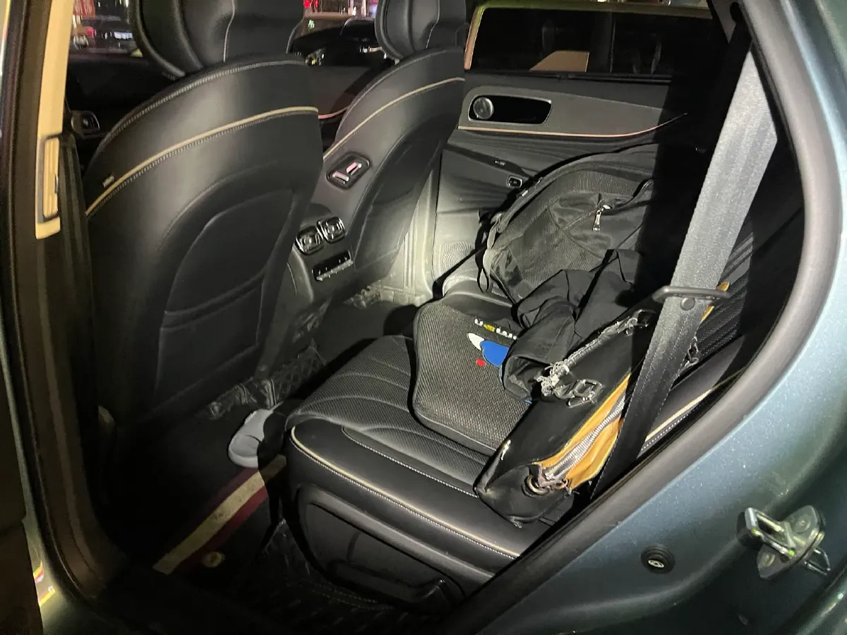 2023 Chery Tiggo 9 2.0T 261HP L4 8AT,autocango,china used car exporter,china ev exporter,chinese used car exporter,chinese used ev exporter