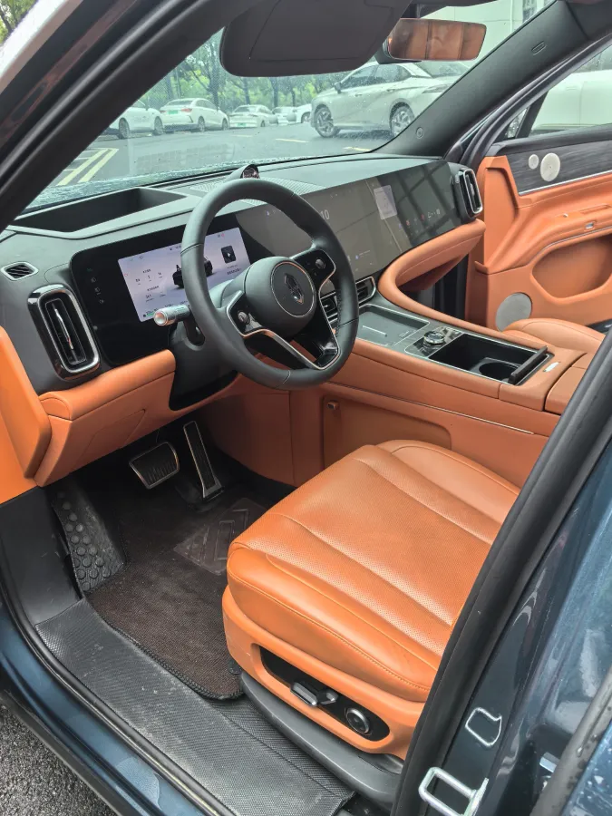 2024 AITO AITO M9 1.5T 152HP L4 REEV 42KWH,autocango,china used car exporter,china ev exporter,chinese used car exporter,chinese used ev exporter