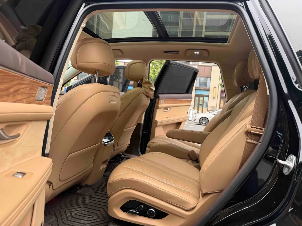 2024 AITO AITO M7 1.5T 152HP L4 REEV 40KWH,autocango,china used car exporter,china ev exporter,chinese used car exporter,chinese used ev exporter