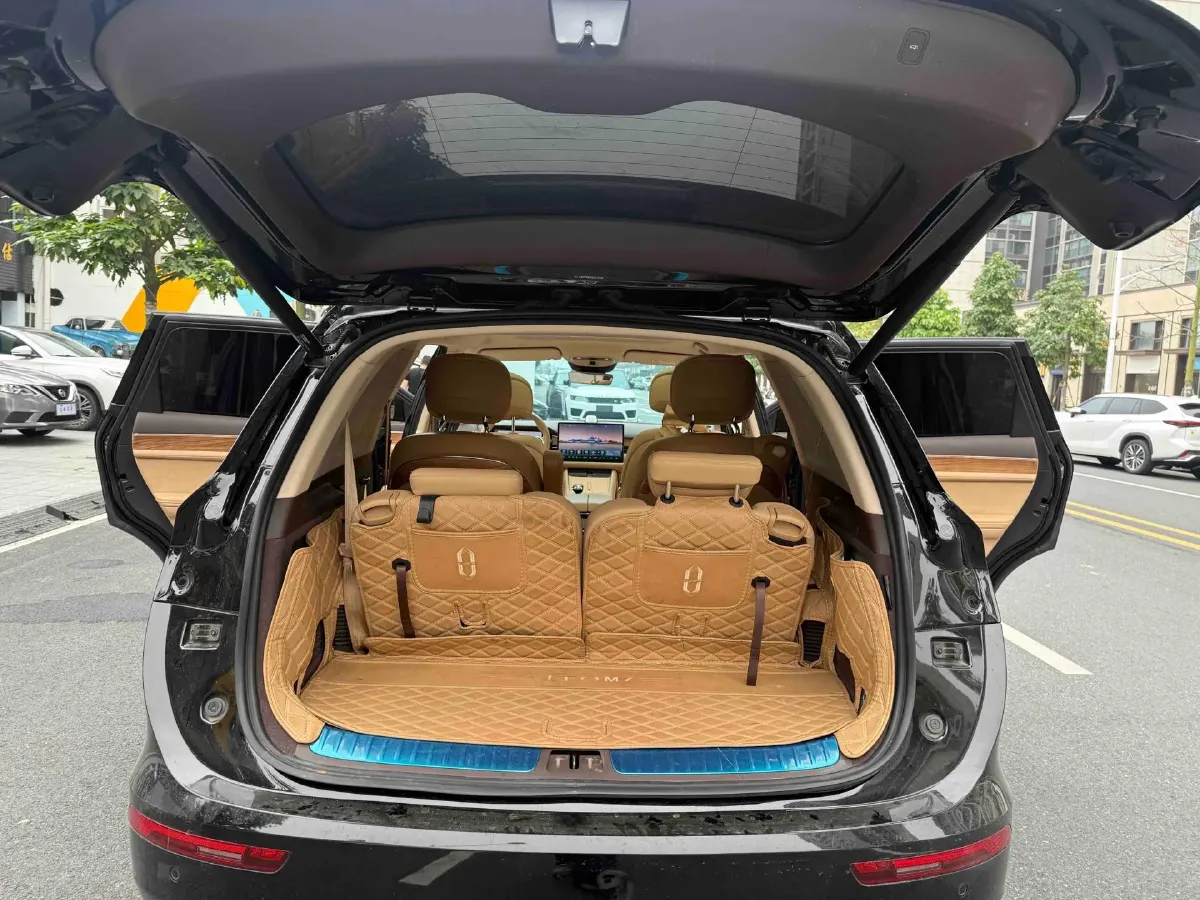 2024 AITO AITO M7 1.5T 152HP L4 REEV 40KWH,autocango,china used car exporter,china ev exporter,chinese used car exporter,chinese used ev exporter