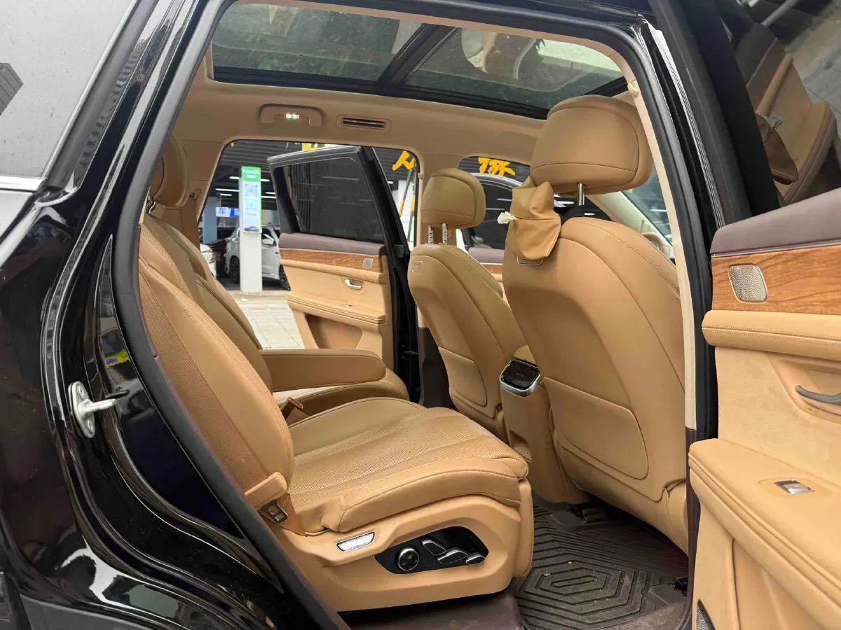 2024 AITO AITO M7 1.5T 152HP L4 REEV 40KWH,autocango,china used car exporter,china ev exporter,chinese used car exporter,chinese used ev exporter