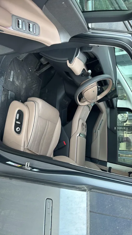 2025 Xpeng X9 BEV,autocango,china used car exporter,china ev exporter,chinese used car exporter,chinese used ev exporter