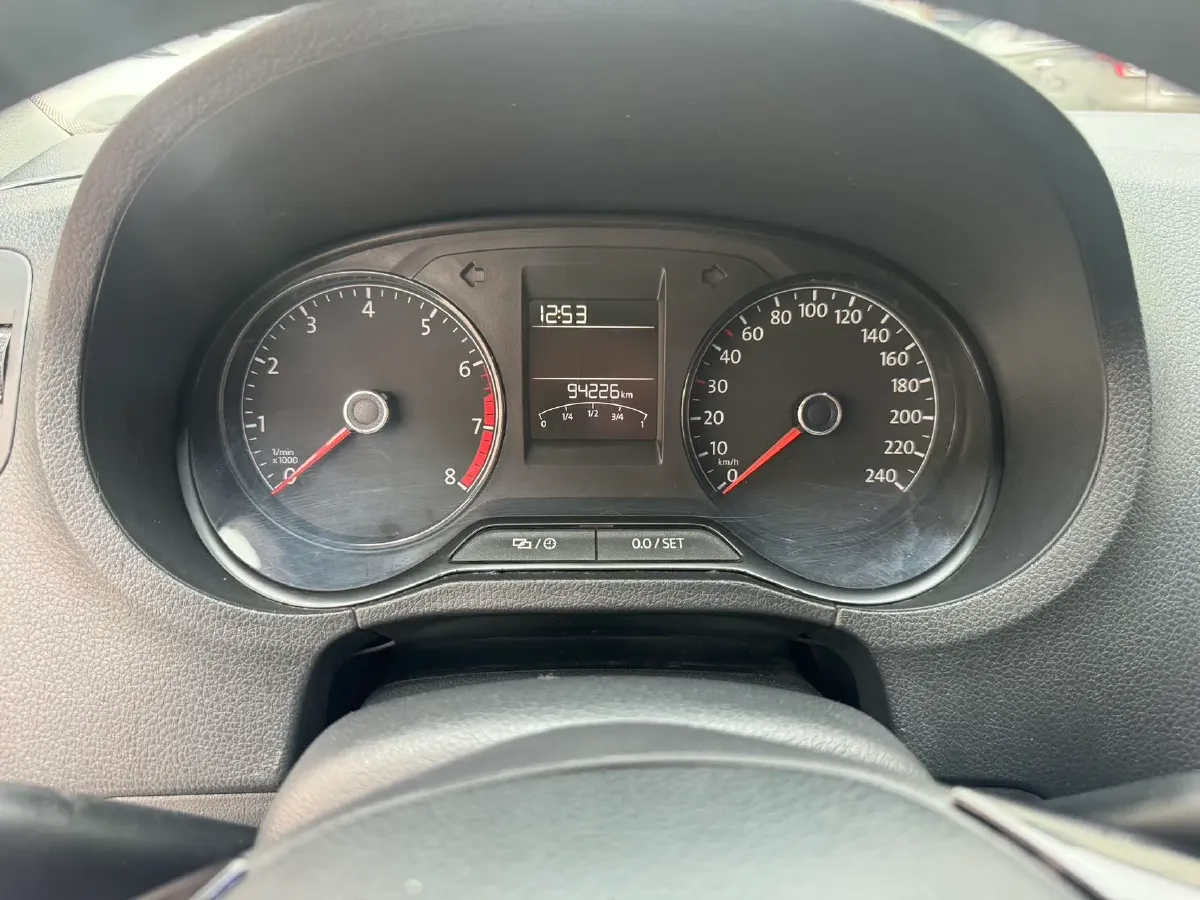 2016 Volkswagen Polo 1.4L 90HP L4 6AT,autocango,china used car exporter,china ev exporter,chinese used car exporter,chinese used ev exporter