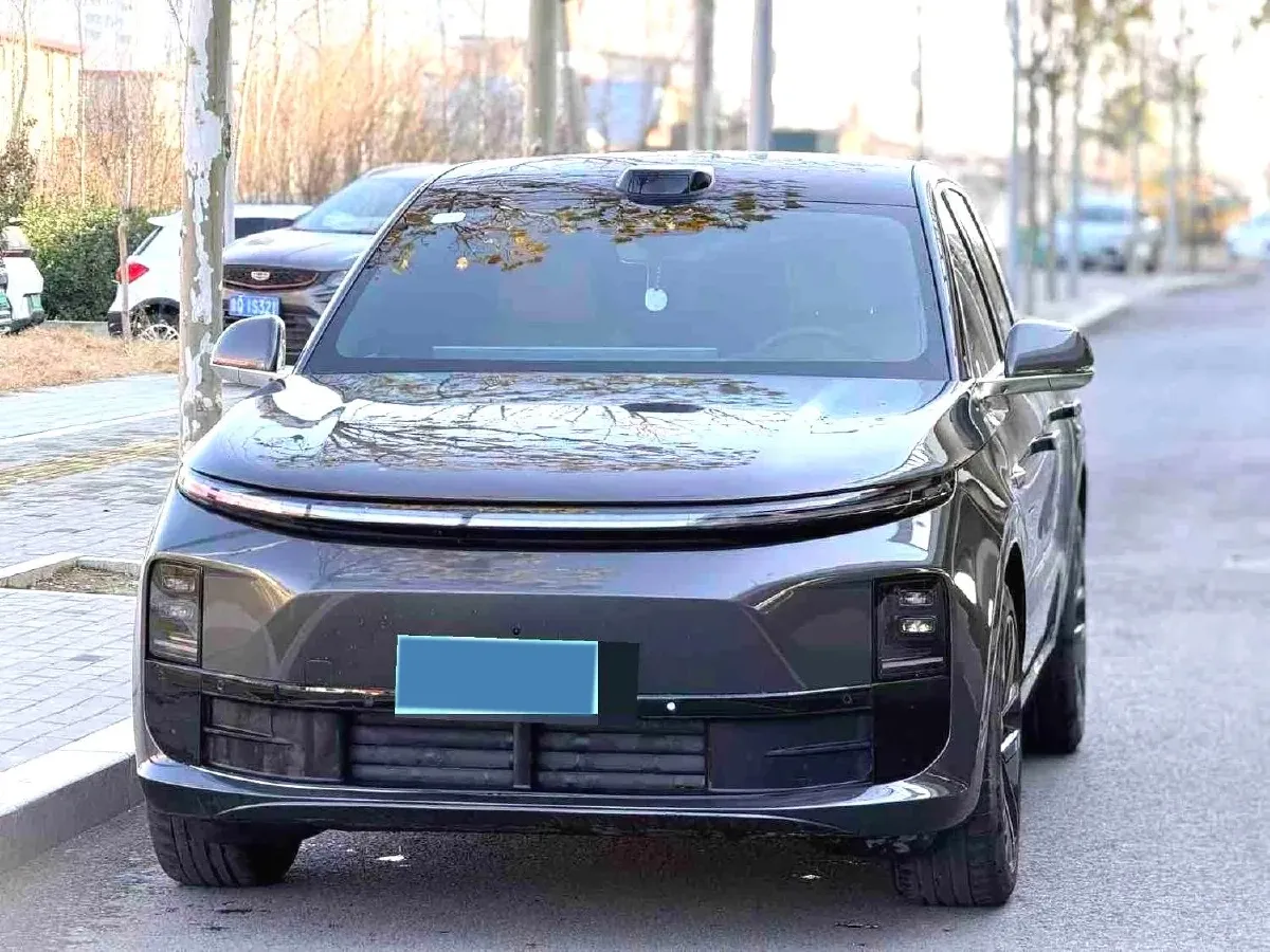 2024 Li L6 Range Extended 154HP L4 REEV 36.8KWH,autocango,china used car exporter,china ev exporter,chinese used car exporter,chinese used ev exporter