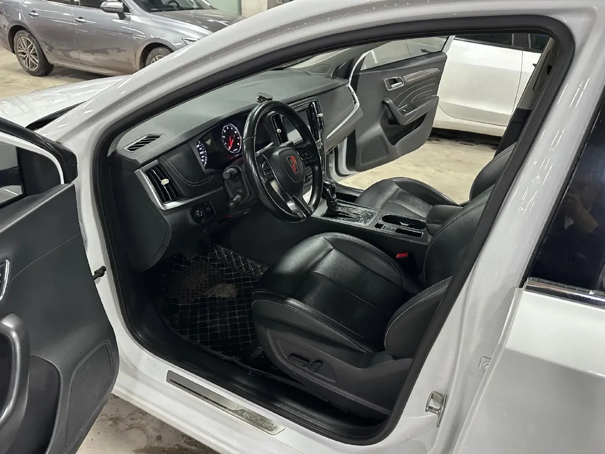 2017 Roewe i6 1.5T 169HP L4 7DCT,autocango,china used car exporter,china ev exporter,chinese used car exporter,chinese used ev exporter