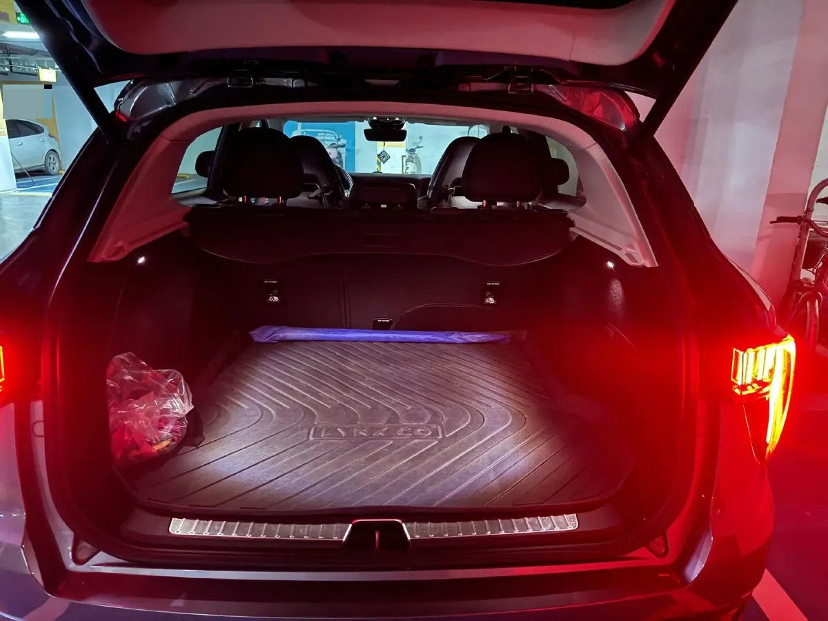 2019 LYNK&CO 01 EM-P 1.5T 180HP L3 7DCT PHEV 9.4KWH,autocango,china used car exporter,china ev exporter,chinese used car exporter,chinese used ev exporter