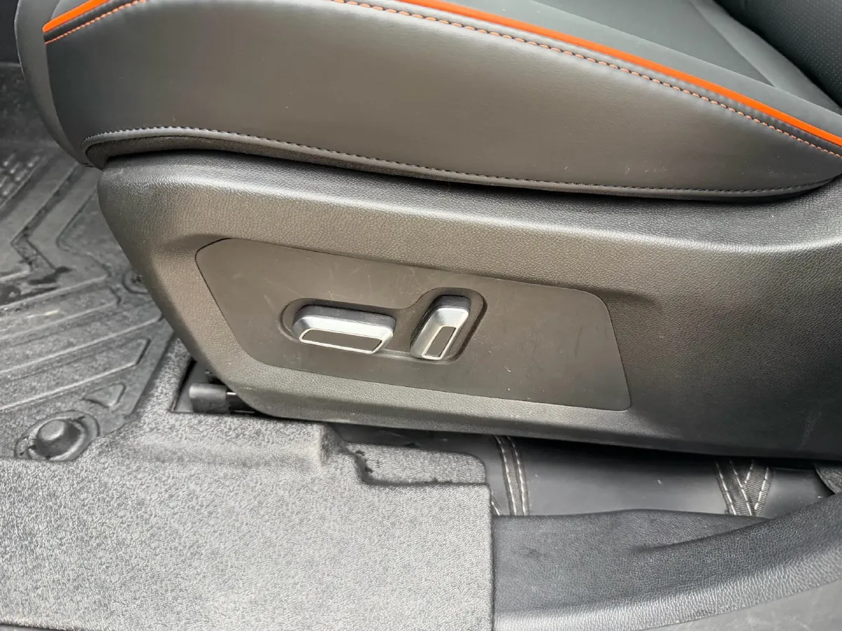 2025 Jetour DASHING 1.5T 184HP L4 7DCT,autocango,china used car exporter,china ev exporter,chinese used car exporter,chinese used ev exporter