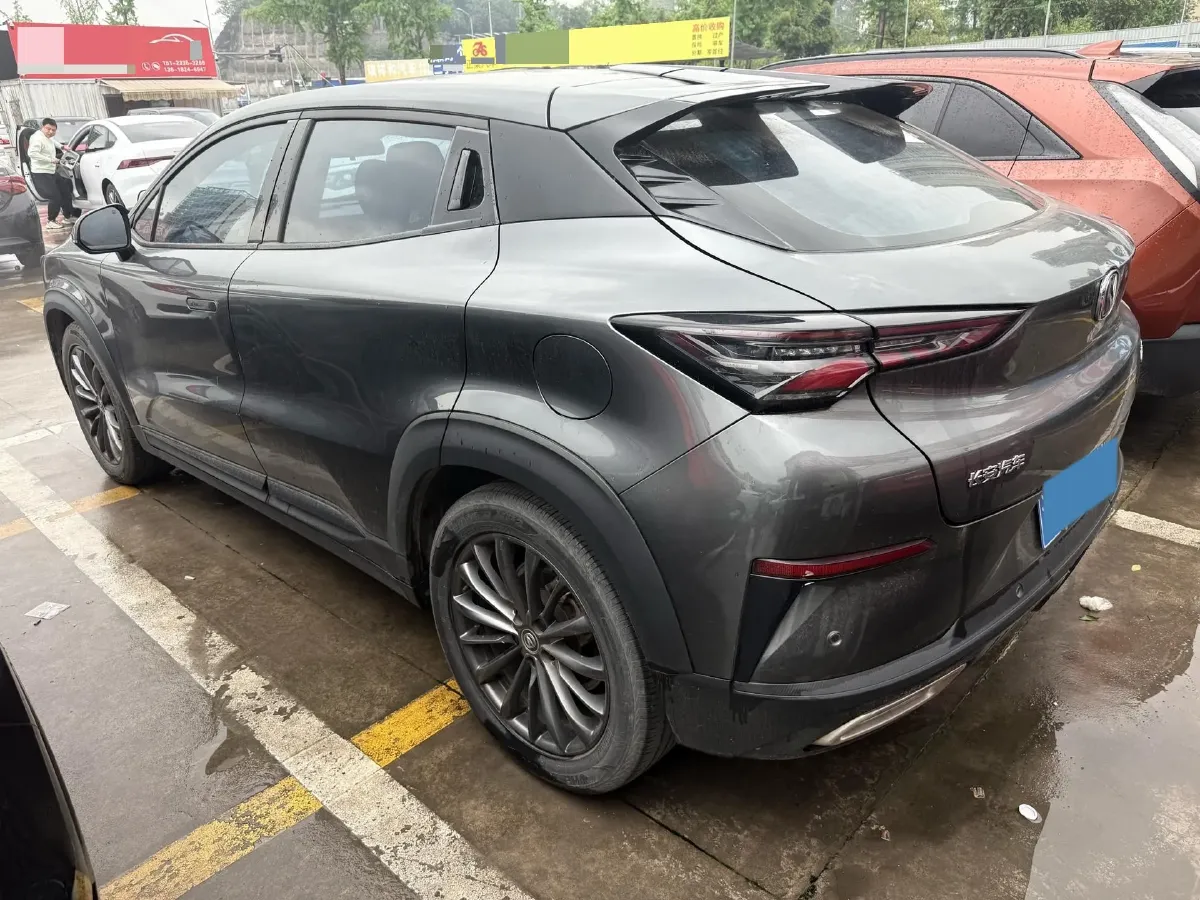 2022 ChangAn UNI-T 1.5T 188HP L4 7DCT,autocango,china used car exporter,china ev exporter,chinese used car exporter,chinese used ev exporter