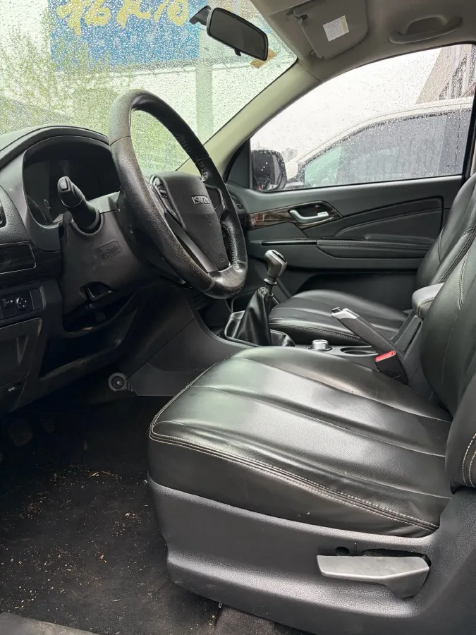 2020 Isuzu LingTuo 2.5T 150HP L4 6MT,autocango,china used car exporter,china ev exporter,chinese used car exporter,chinese used ev exporter