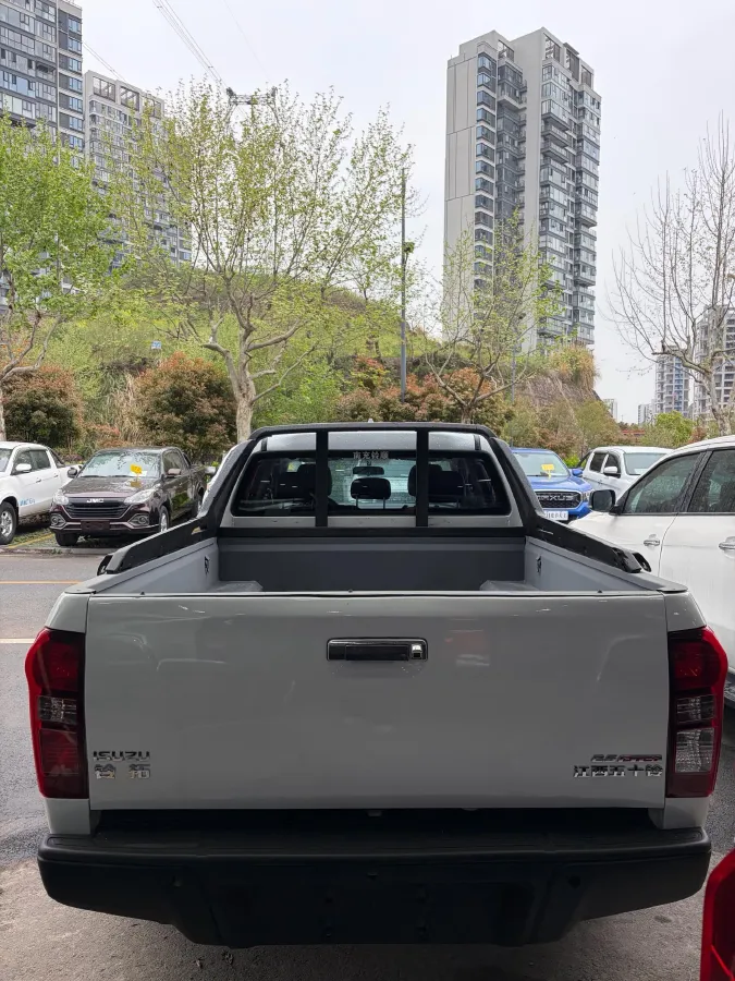 2020 Isuzu LingTuo 2.5T 150HP L4 6MT,autocango,china used car exporter,china ev exporter,chinese used car exporter,chinese used ev exporter