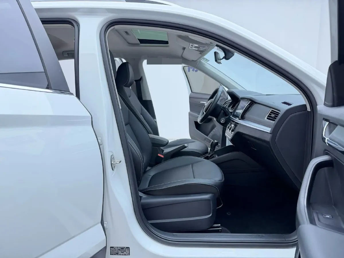 2023 Skoda Kamiq 1.5L 112HP L4 6AT,autocango,china used car exporter,china ev exporter,chinese used car exporter,chinese used ev exporter