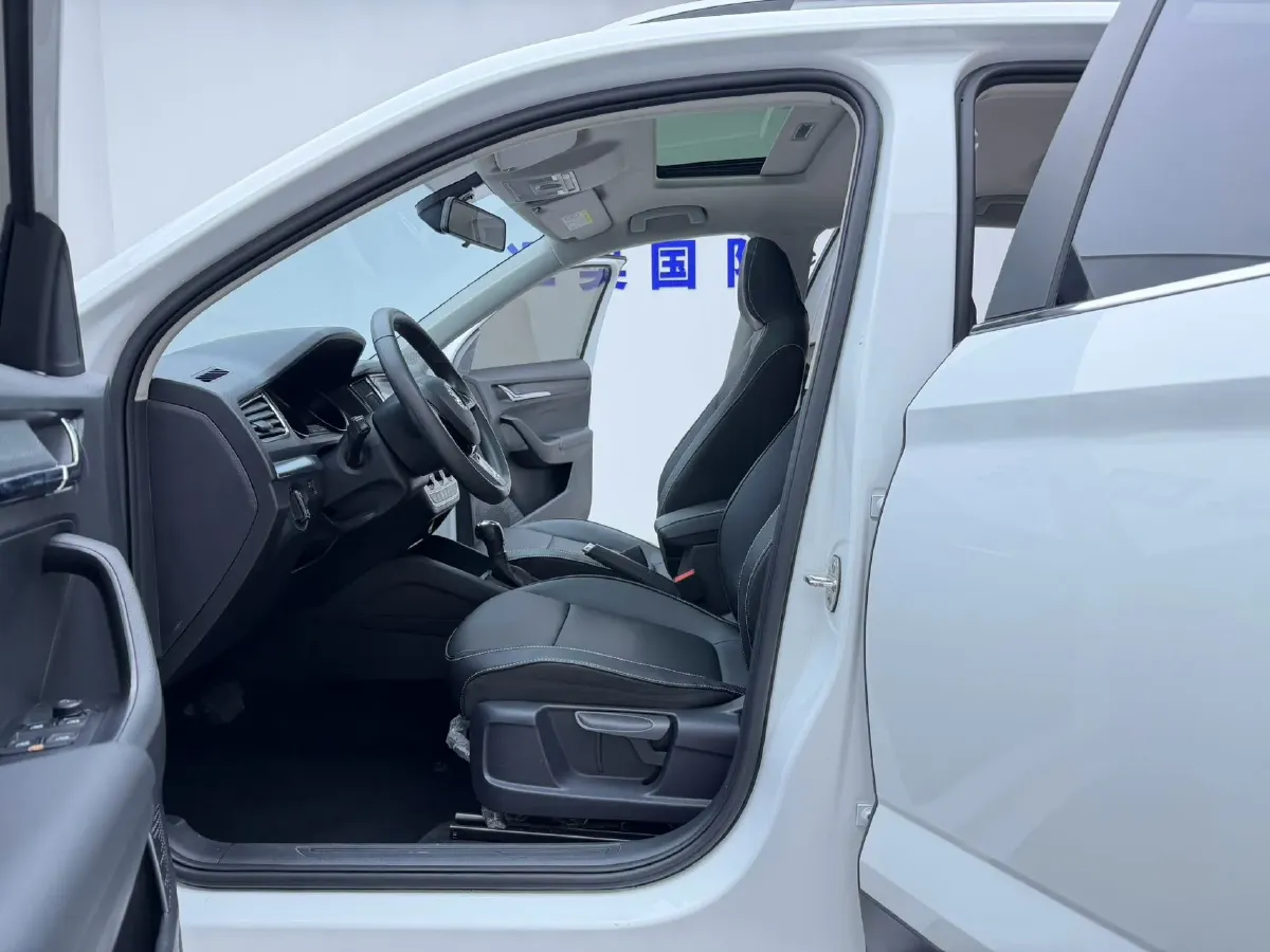 2023 Skoda Kamiq 1.5L 112HP L4 6AT,autocango,china used car exporter,china ev exporter,chinese used car exporter,chinese used ev exporter