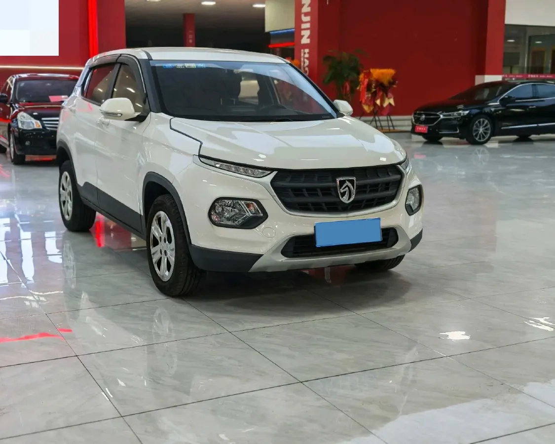 2019 BaoJun 730 1.5L 105HP L4 6MT,autocango,china used car exporter,china ev exporter,chinese used car exporter,chinese used ev exporter
