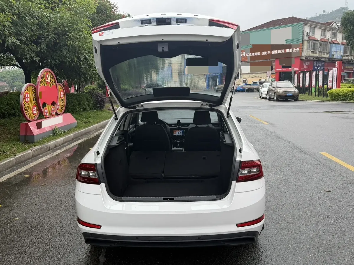 2021 Skoda Octavia 1.5L 113HP L4 6AT,autocango,china used car exporter,china ev exporter,chinese used car exporter,chinese used ev exporter