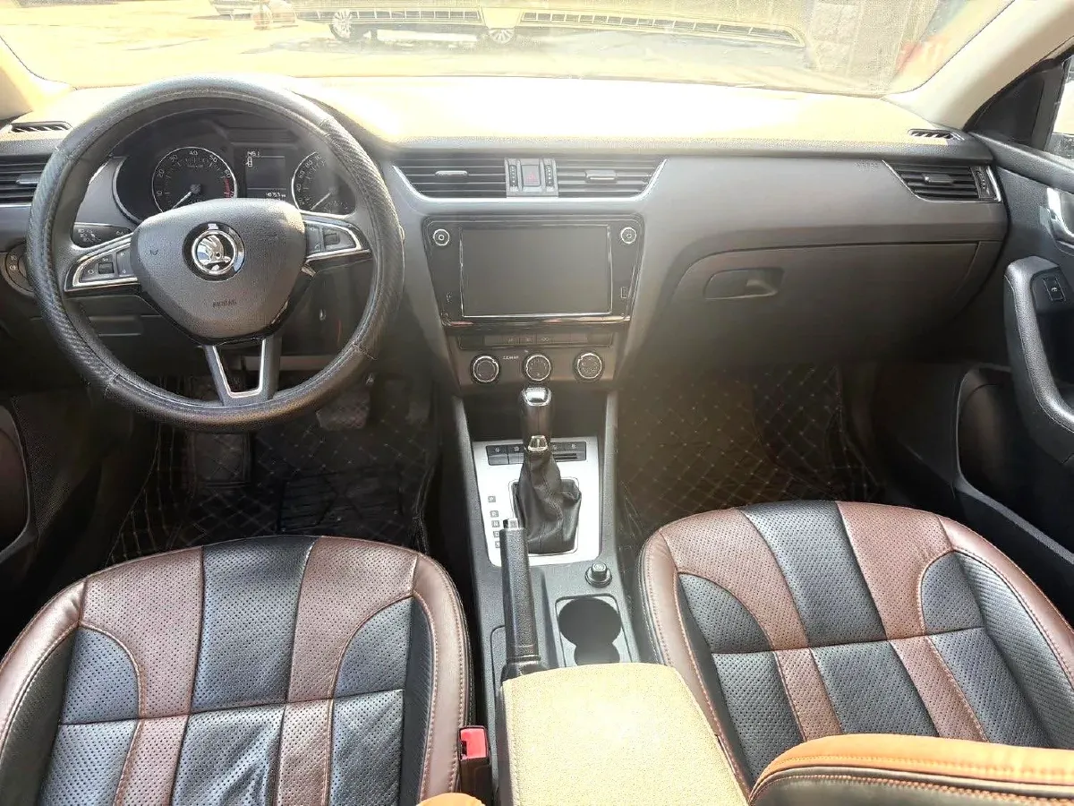 2019 Skoda Octavia 1.5L 116HP L4 6AT,autocango,china used car exporter,china ev exporter,chinese used car exporter,chinese used ev exporter