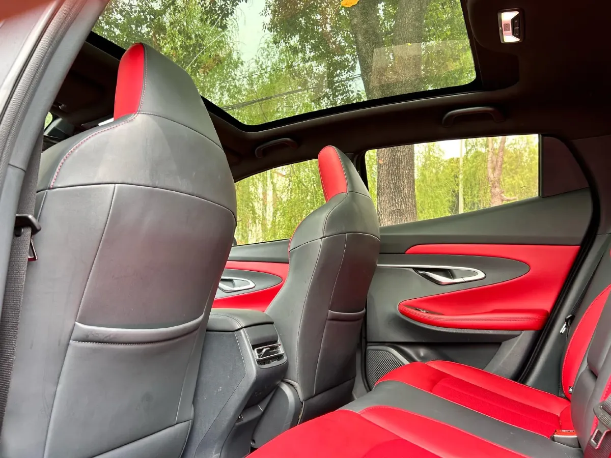 2020 ChangAn UNI-T 1.5T 180HP L4 7DCT,autocango,china used car exporter,china ev exporter,chinese used car exporter,chinese used ev exporter