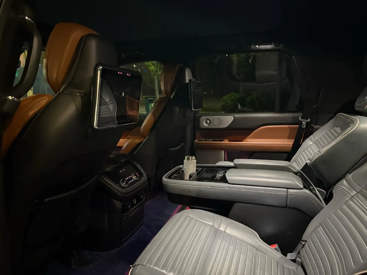 2018 Lincoln Navigator 3.5T 415HP V6 10AT,autocango,china used car exporter,china ev exporter,chinese used car exporter,chinese used ev exporter