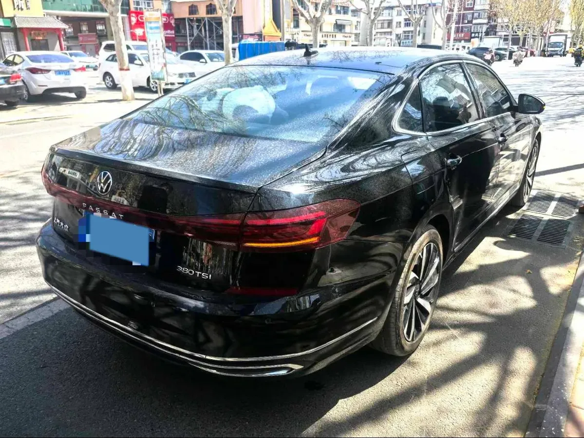 2024 Volkswagen Passat 2.0T 220HP L4 7DCT,autocango,china used car exporter,china ev exporter,chinese used car exporter,chinese used ev exporter