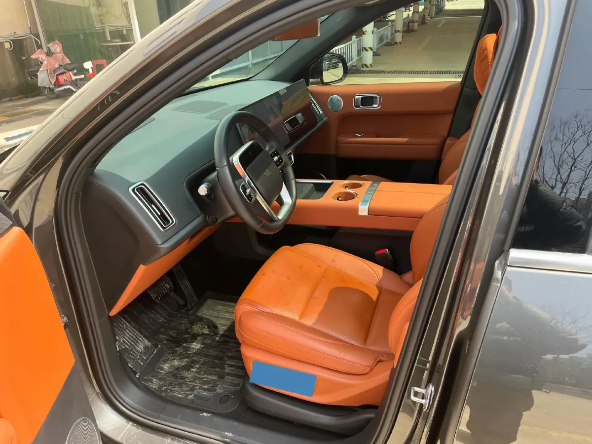 2024 Li L6 Range Extended 154HP L4 REEV 36.8KWH,autocango,china used car exporter,china ev exporter,chinese used car exporter,chinese used ev exporter