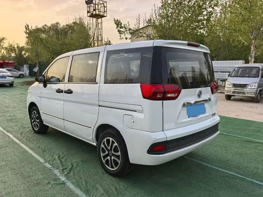 2016 Dongfeng ShuaiKe 1.5L 102HP L4 5MT,autocango,china used car exporter,china ev exporter,chinese used car exporter,chinese used ev exporter