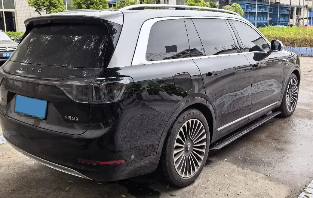 2024 AITO AITO M9 1.5T 152HP L4 REEV 42KWH,autocango,china used car exporter,china ev exporter,chinese used car exporter,chinese used ev exporter