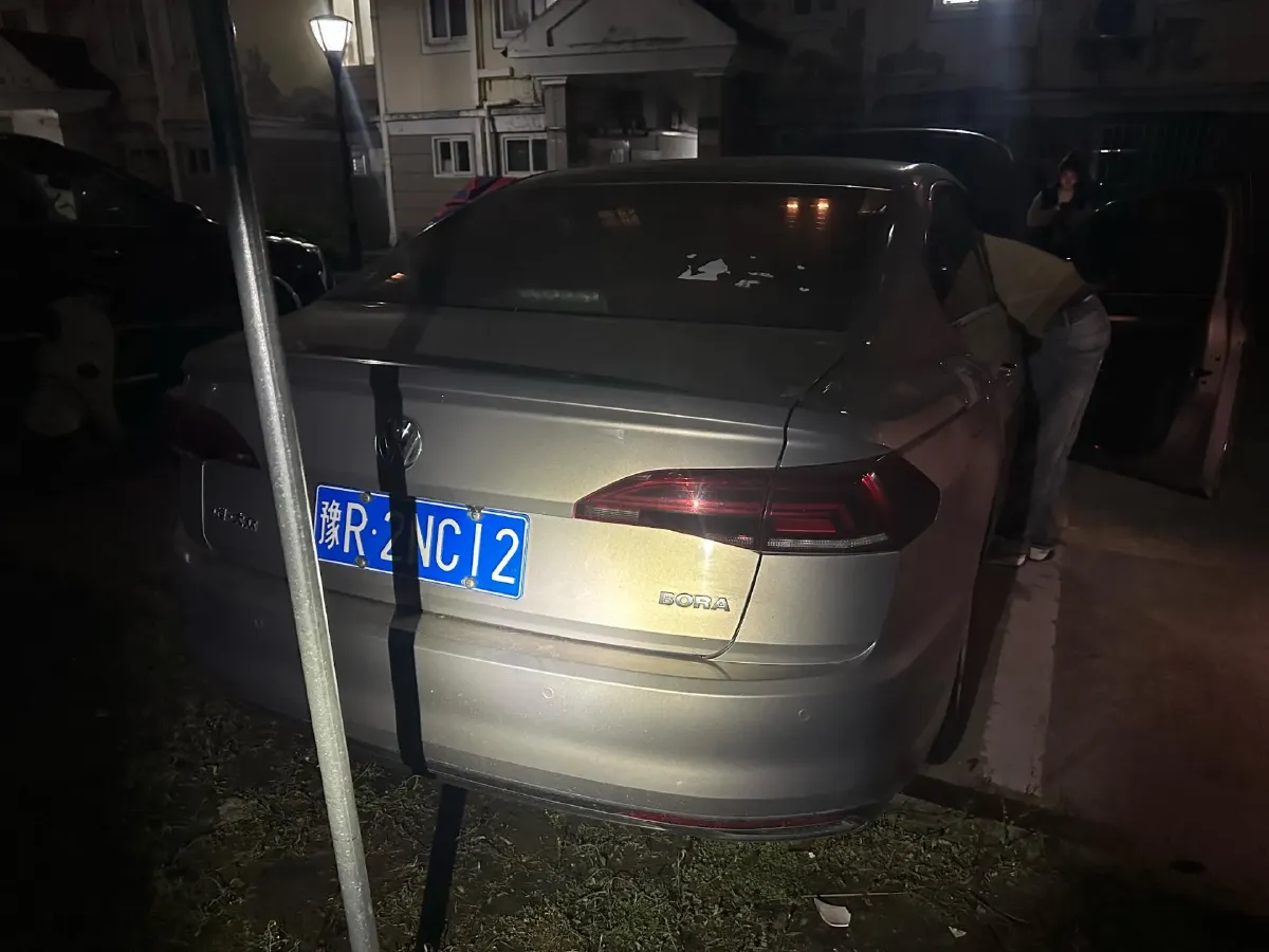 2019 MAXUS XinTu V80 2.5T 136HP L4 6MT,autocango,china used car exporter,china ev exporter,chinese used car exporter,chinese used ev exporter