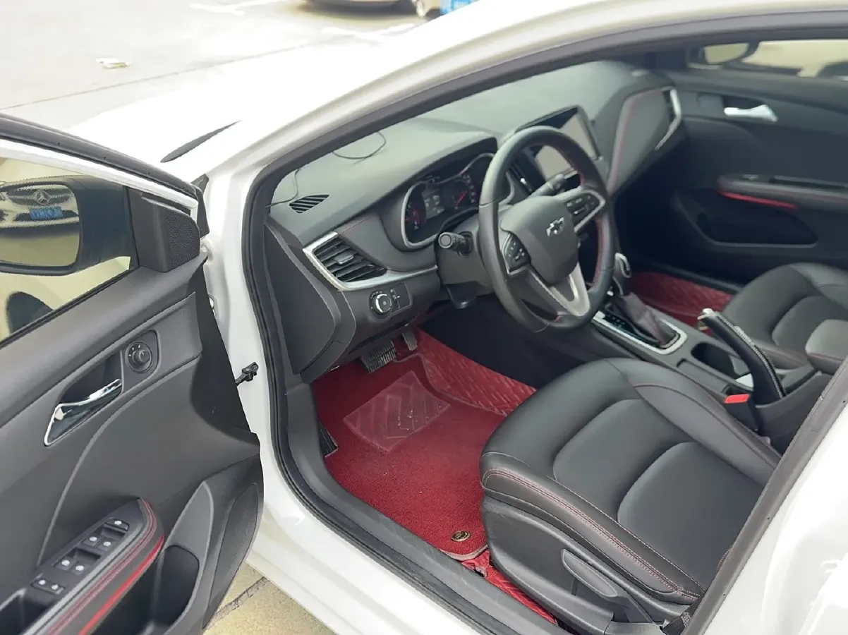 2019 Chevrolet Monza 1.3T 163HP L3 6AT,autocango,china used car exporter,china ev exporter,chinese used car exporter,chinese used ev exporter