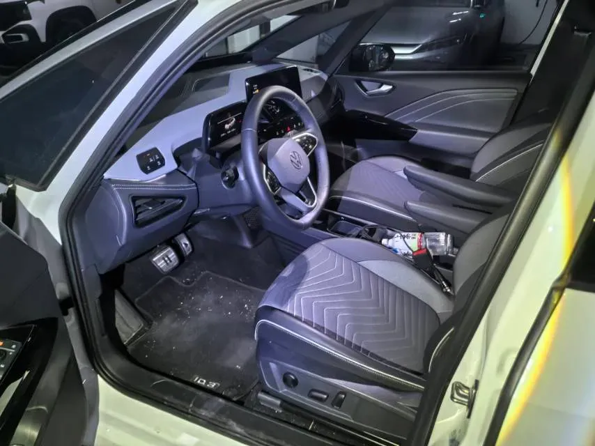 2024 Volkswagen ID.3 BEV 52.8KWH,autocango,china used car exporter,china ev exporter,chinese used car exporter,chinese used ev exporter