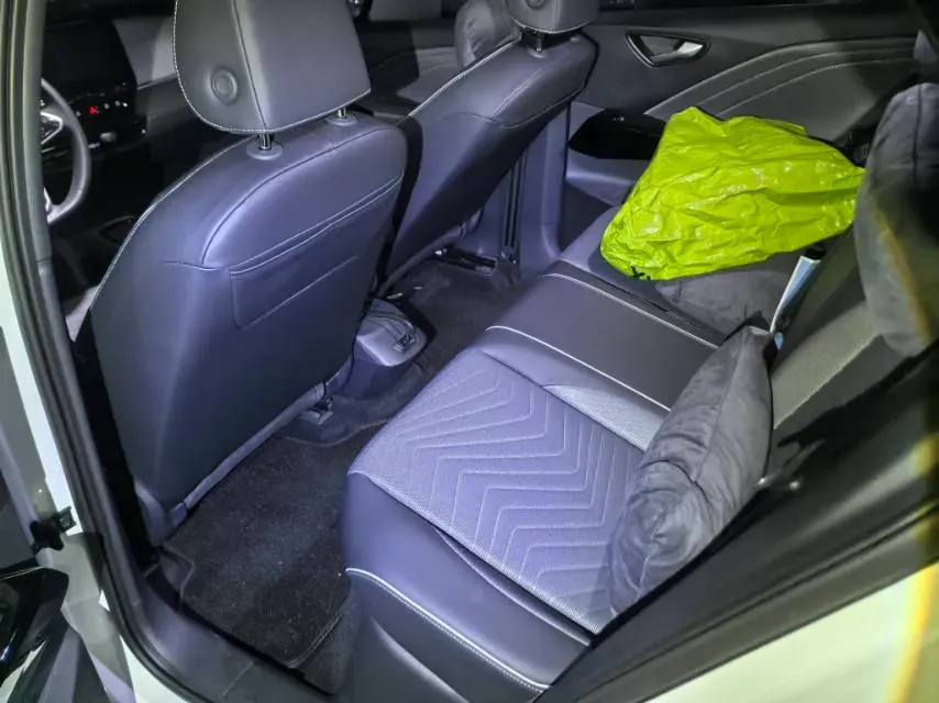 2024 Volkswagen ID.3 BEV 52.8KWH,autocango,china used car exporter,china ev exporter,chinese used car exporter,chinese used ev exporter