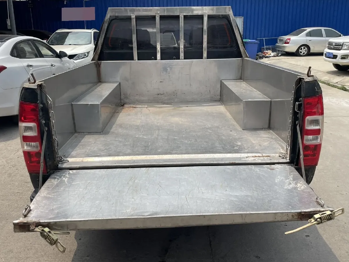 2019 Isuzu RE-MAX Jim 2.5T 129HP L4 6MT,autocango,china used car exporter,china ev exporter,chinese used car exporter,chinese used ev exporter