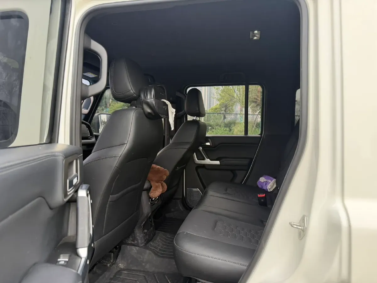 2024 212 212 T01 2.0T 252HP L4 8AT,autocango,china used car exporter,china ev exporter,chinese used car exporter,chinese used ev exporter