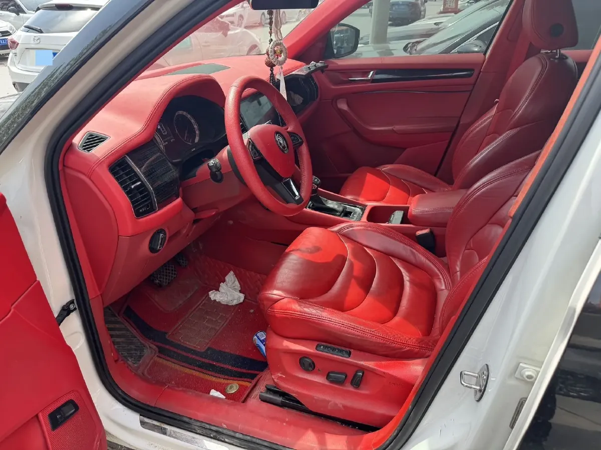 2018 Skoda Kodiak 2.0T 186HP L4 7DCT,autocango,china used car exporter,china ev exporter,chinese used car exporter,chinese used ev exporter