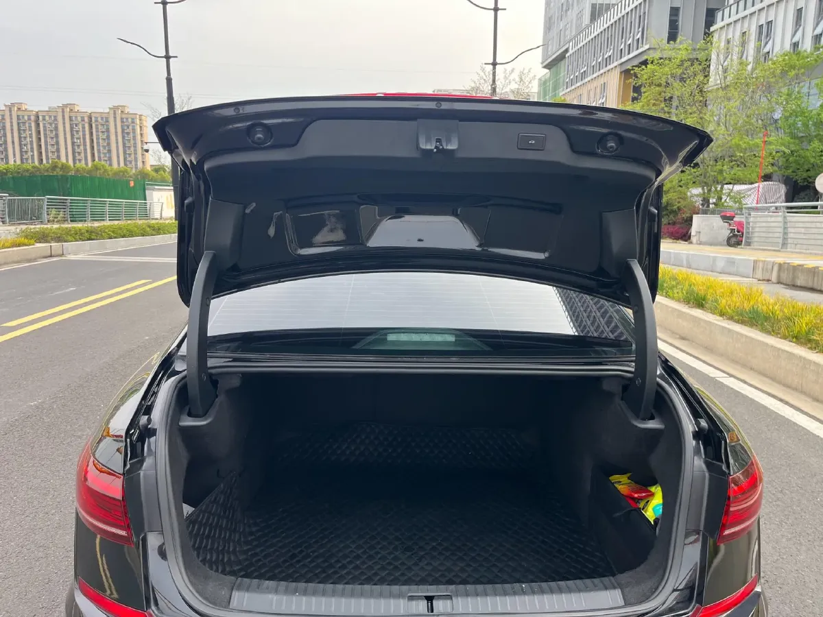 2022 Skoda Kodiak GT 2.0T 186HP L4 7DCT,autocango,china used car exporter,china ev exporter,chinese used car exporter,chinese used ev exporter