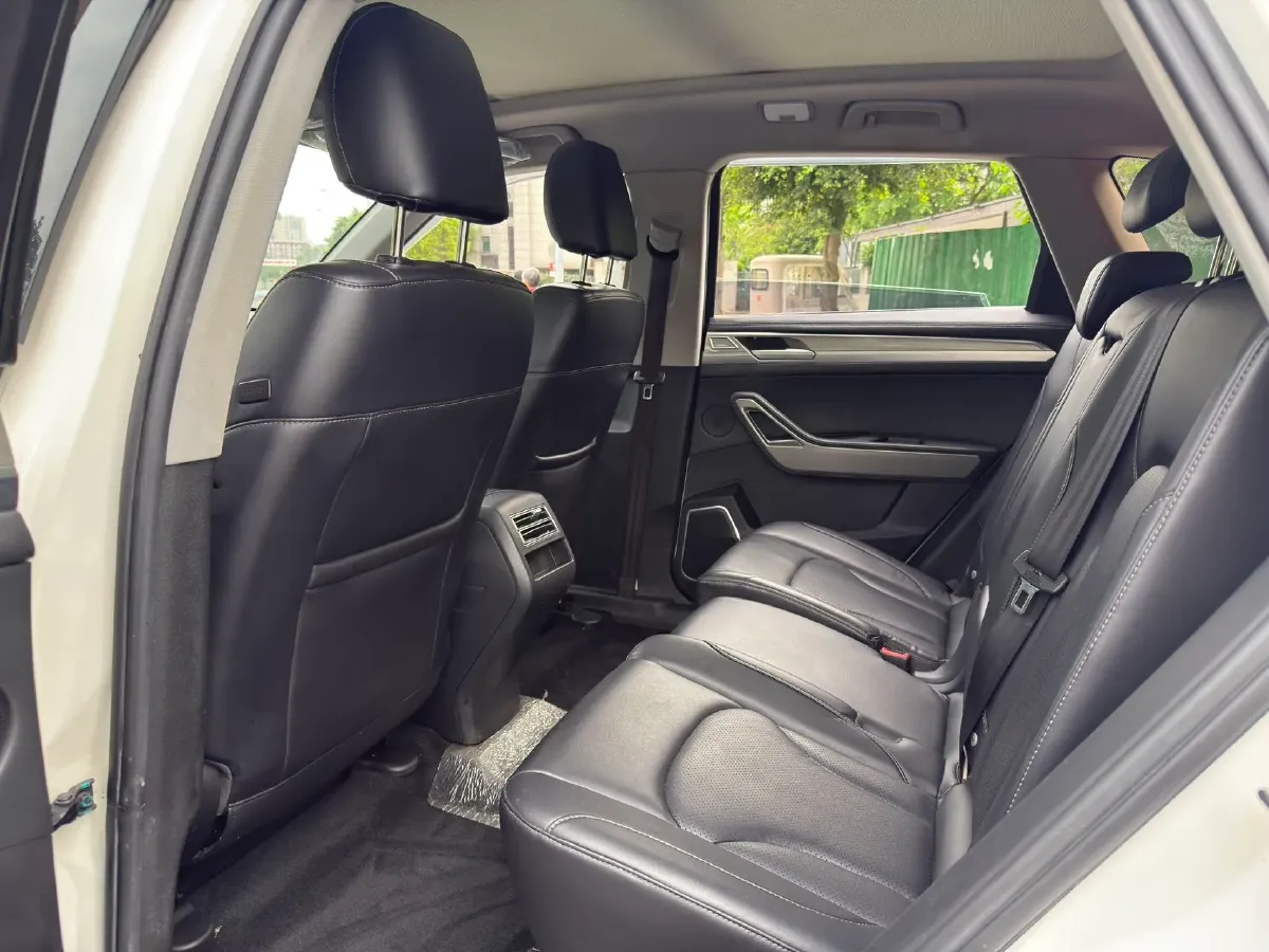 2017 Zotye Damy X7 2.0T 190HP L4 6DCT,autocango,china used car exporter,china ev exporter,chinese used car exporter,chinese used ev exporter