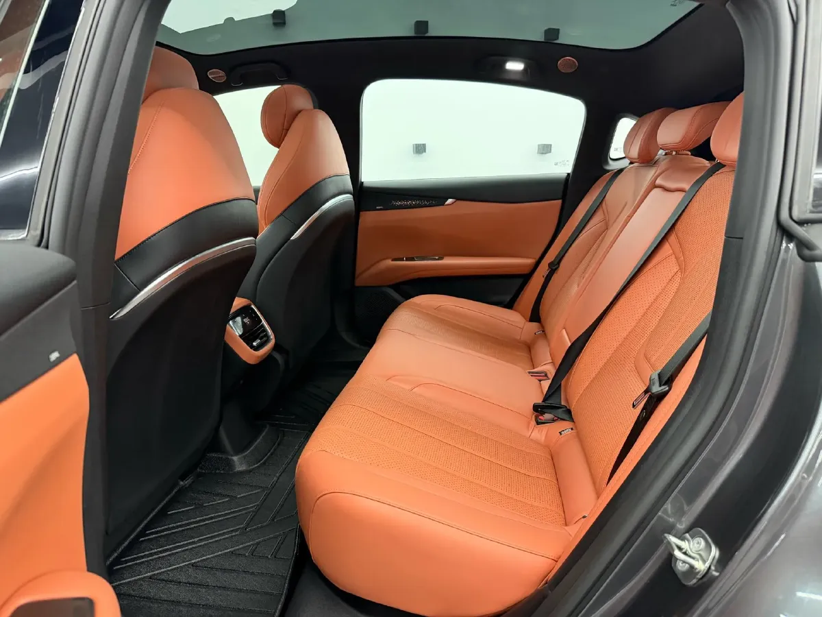 2024 Deepal L07 1.5L 98HP L4 REEV 28.39KWH,autocango,china used car exporter,china ev exporter,chinese used car exporter,chinese used ev exporter