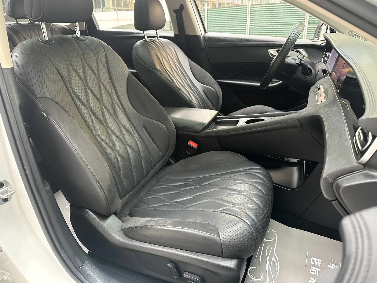 2023 Roewe D7 BEV 59.2KWH,autocango,china used car exporter,china ev exporter,chinese used car exporter,chinese used ev exporter