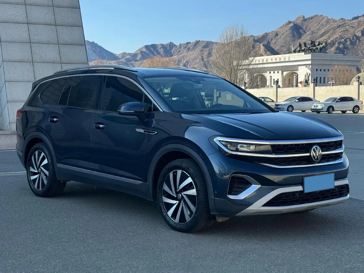 2022 Volkswagen Talagon 2.0T 220HP L4 7DCT,autocango,china used car exporter,china ev exporter,chinese used car exporter,chinese used ev exporter